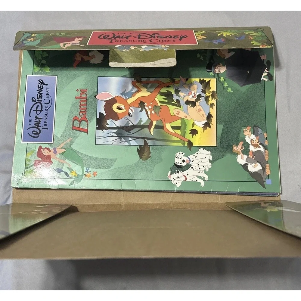 VTG The Walt Disney Treasure Chest 1991  4 Oversized Books in Folder!